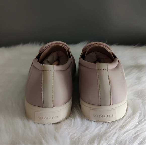 *NIB* Vince Blair Quilted Slip On in Cobblestone - Picture 5 of 6